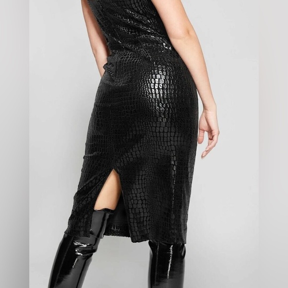 Guess by Marciano Strapless Black Croc Dress 🆕 $258 - Picture 3 of 6